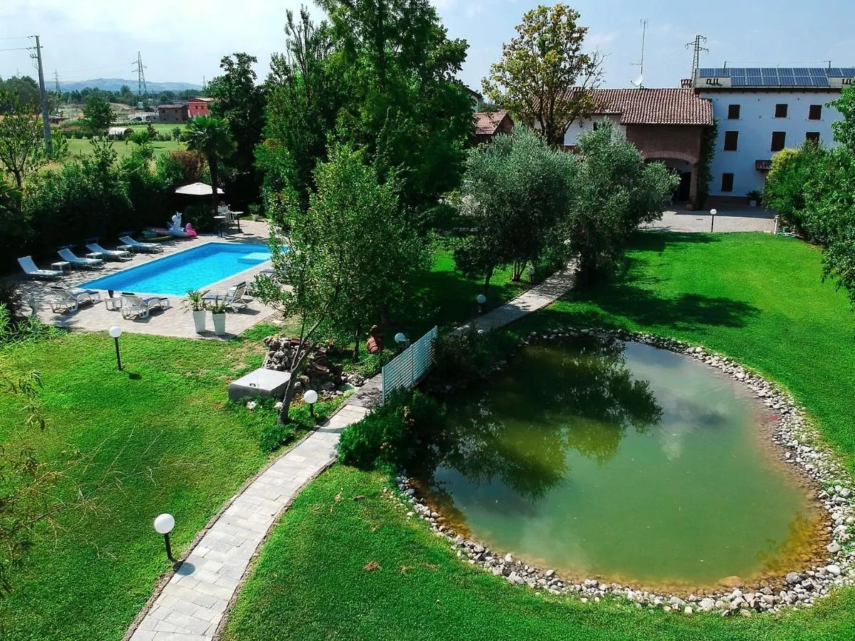 Ca' Ross Bed & Breakfast Formigine 0*,  Italy