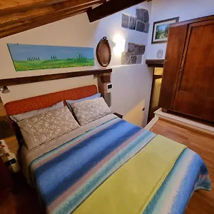 Casetta Giulia , Radicofani Italy